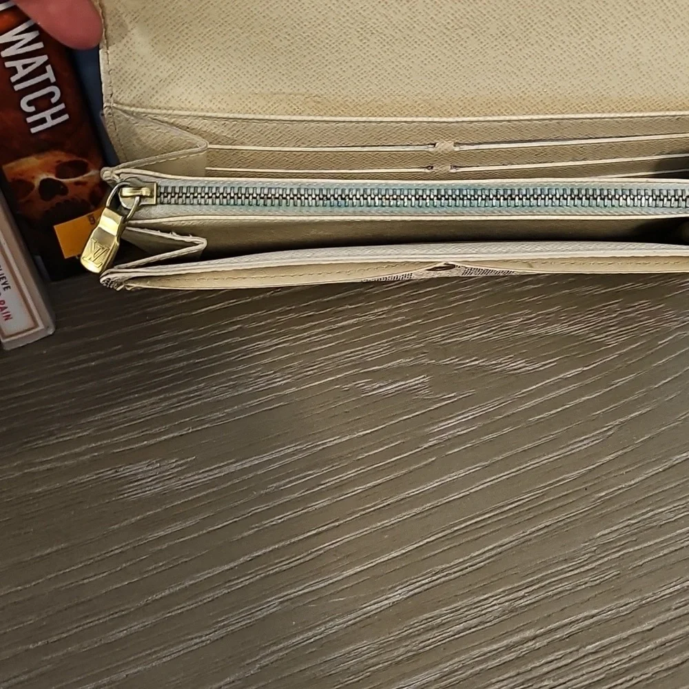 Louis Vuitton Damier Azur Sarah Wallet